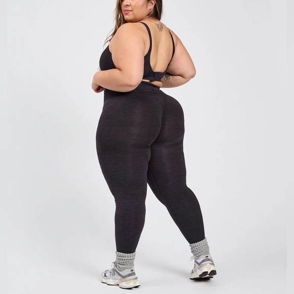 NWT BuffBunny Shape Seamless Sports Bra ‘Charcoal’ Black XXL - Picture 6 of 12